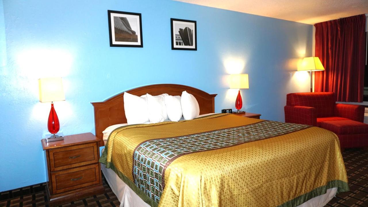 Lakes Inn Warsaw Extérieur photo