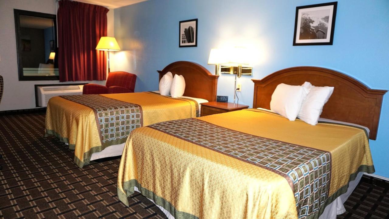 Lakes Inn Warsaw Extérieur photo