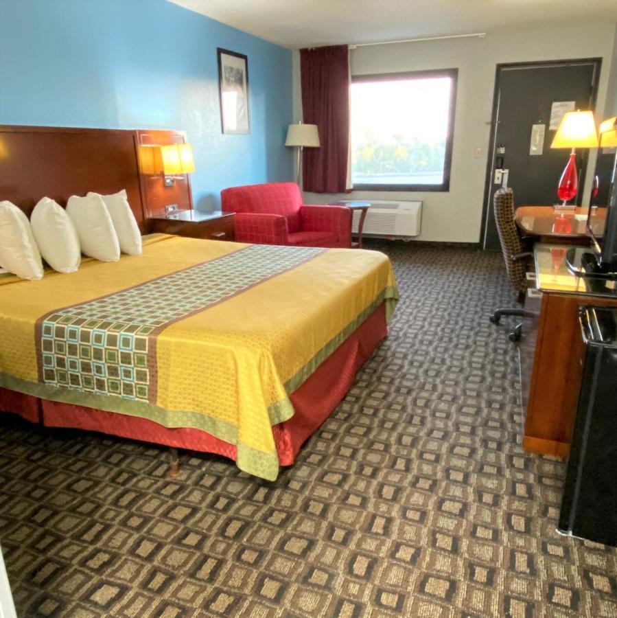 Lakes Inn Warsaw Extérieur photo